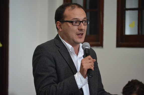 <p>“Con Peñalosa, Transmilenio y el SITP siguen en franco deterioro”: concejal Manuel Sarmiento</p>