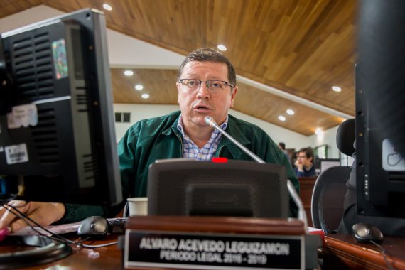 <p>Concejal Álvaro Acevedo denuncia falta de acciones por parte de la empresa de Acueducto y Alcantarillado de Bogotá</p>