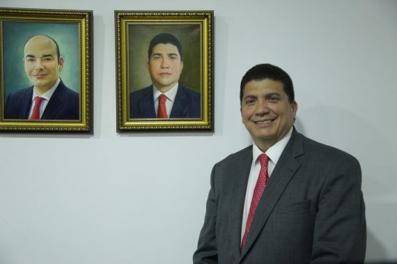 <p>Fue develado retrato del Concejal y ex presidente de la Corporación, Dr. Armando Gutiérrez González</p>