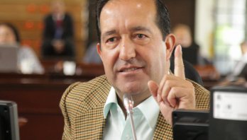''La escuela de padres será obligatoria en los colegios de Bogotá y es el mecanismo más acertado para combatir la corrupción desde la niñez'' Concejal Emel Rojas Castillo''