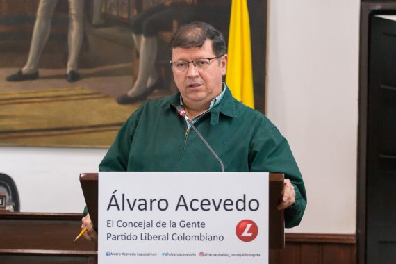 <p>Ante la negligencia por parte de la gerente de la EAAB, el Concejal Álvaro Acevedo solicita actuaciones perentorias.</p>