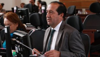 “Concejal Emel Rojas votará negativo otra vez el nuevo intento de la secretaría de movilidad por imponerle impuestos a los parqueaderos”
