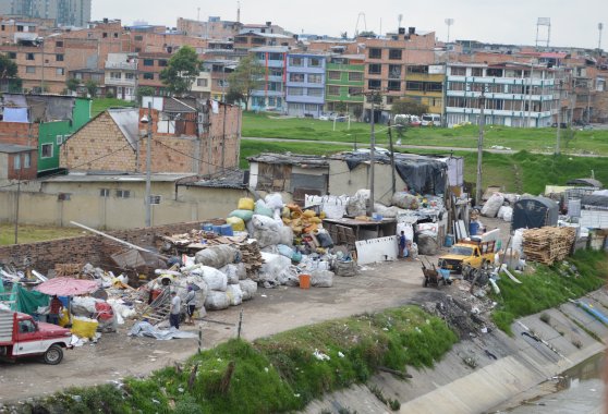 <p>Alarmante aumento de inseguridad en el Occidente de Bogotá por presencia de centro de expendio y consumo de alucinógenos</p>