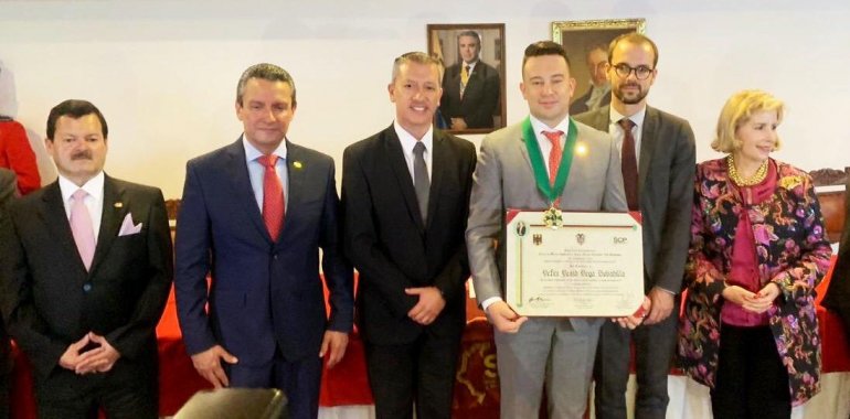 <p>Gran Cruz al Mérito Ambiental para el Concejal Yefer Vega</p>