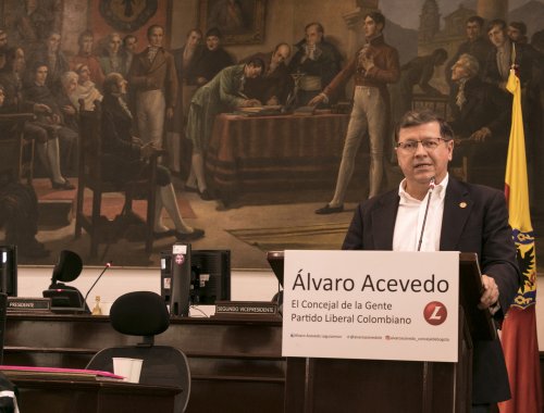 <p>El Concejal Álvaro Acevedo, denuncia empresa que retiene los pagos a personal de aseo que prestan sus servicios en entidades del distrito </p>