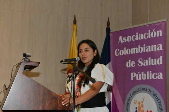 <p>Ati Quigua concejala de Bogotá, solicito a la Administración Distrital fortalecer la red pública hospitalaria y garantizar la estabilidad laboral de las y los trabajadores de la salud</p>