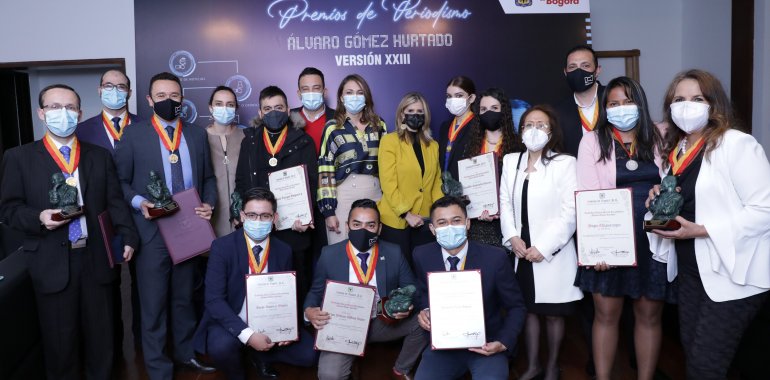 <p>Concejo de Bogotá entregó los Premios de Periodismo Álvaro Gómez Hurtado</p>