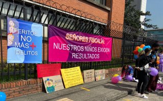 Con manifestación, madres y organizaciones piden resultados en investigaciones por Cartel de las Comisarías de Familia