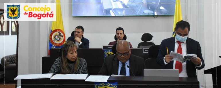 <p>Aprobados en primer debate proyectos sobre la estructura organizacional del concejo de Bogotá y sobre el acceso a internet en poblaciones vulnerables</p>