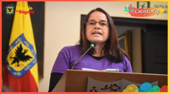 Concejala Ana Teresa Bernal le dió voz a las familias víctimas de feminicidio en el Día Internacional de la Eliminación de la Violencia contra las Mujeres