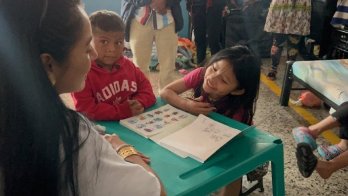 La negligencia del gobierno de Claudia López, ha cobrado la vida de 31 niñas y niños Emberá en Bogotá