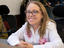 Concejal Ana Teresa Bernal del Pacto Histórico exige respuestas ante escasez de vacunas en menores