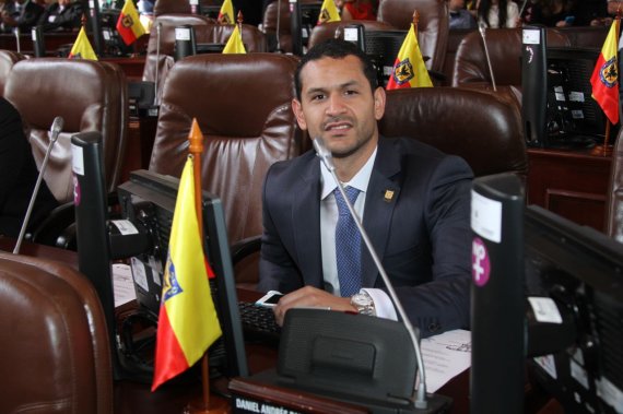 <p>Concejal Daniel Palacios rindió ponencia  Positiva a Proyecto de Acuerdo que busca fortalecer la lucha contra la corrupción en el Concejo de Bogotá</p>