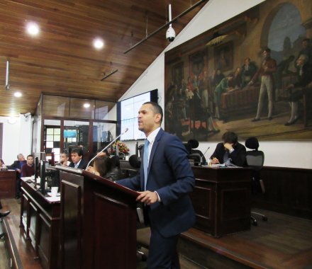 <p>“Incremento de los cultivos ilícitos en el país, ha disparado la oferta y el consumo de droga en Bogotá”: Concejal Daniel Palacios.</p>