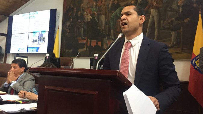 <p>Concejal Daniel Palacios denunció déficit de camas en hospitales públicos de Bogotá</p>