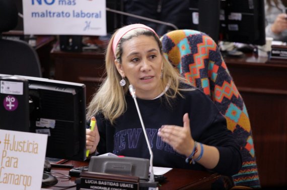 <p>La Concejal Lucia Bastidas revela la decisión que tomó el juez ante demanda de la cabildante María Fernanda Rojas</p>