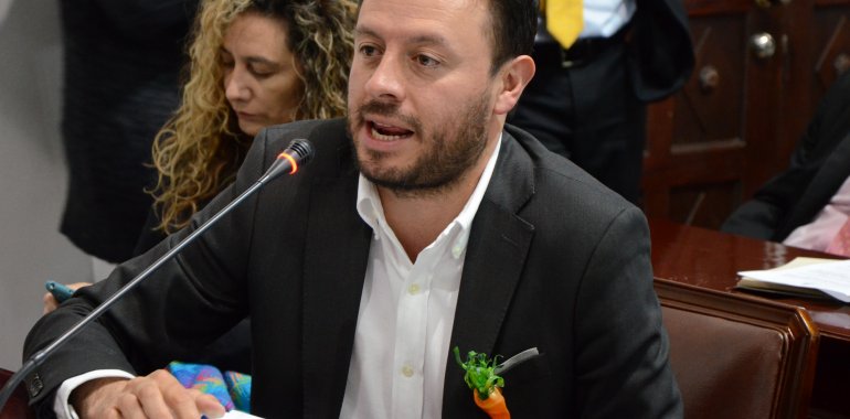 <p>Alarma en el Mochuelo por crítica calidad del aire</p>