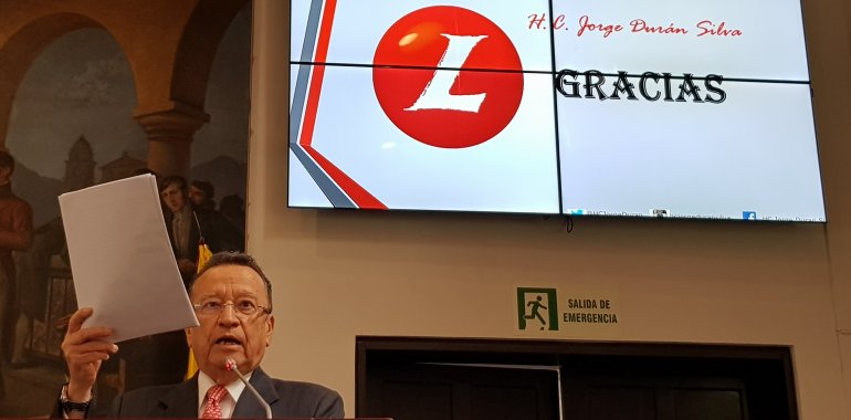 <p>H.C. Jorge Duran Silva manifiesta su voto negativo al cupo de endeudamiento.</p>