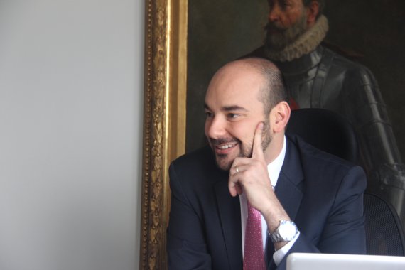 <p>El liberalismo cree en la participación democrática</p>