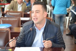 “Diciembre 4: Día Distrital Contra el Feminicidio. Hoy recordamos a las víctimas con el evento Aire de Mujer, Un respiro de respeto” Yefer Vega. Concejal de Bogotá