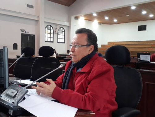 <p>Andenes en Bogotá no cumplen como medida de protección para peatones</p>