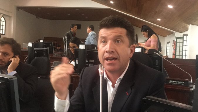 <p>Tecnología para nueva fase de buses en transmilenio aún es insuficiente, queremos a Bogotá más sostenible y que los buses sean eléctricos Diego Molano</p>