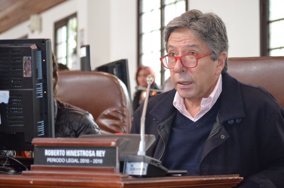 <p>Comunicado a la opinión pública licitación nueva flota de buses para Transmilenio</p>