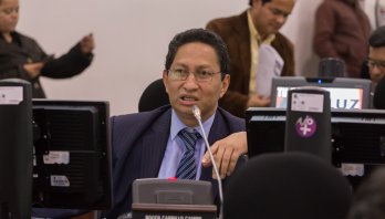 Plazo perentorio impuesto por movilidad para cambio de taxímetros a tabletas, es irresponsable