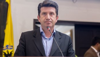 ELN adoctrina niños en Bogotá y no pasa nada: Diego Molano