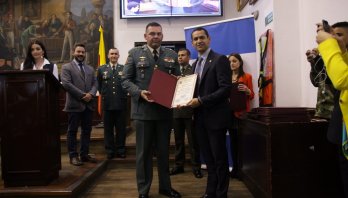 Presidente del Concejo de Bogotá, otorgó reconocimientos a los miembros de la Brigada 13 del Ejército Nacional, por reforzar la seguridad de los bogotanos