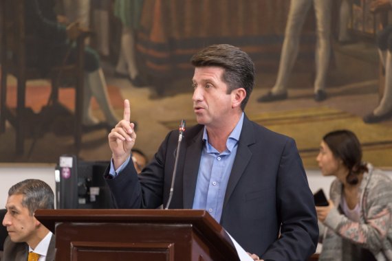 <p>Petro quiere enterrar el Metro y Peñalosa tiene que acelerar</p>