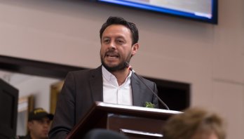 En veremos incorporación de buses a gas y eléctricos en Transmilenio