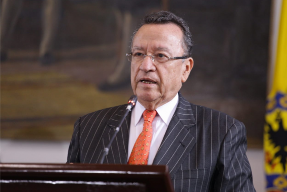 <p>Un respiro para los bogotanos: Archivado proyecto que buscaba establecer impuesto por servicio de garaje y estacionamiento en vías</p>