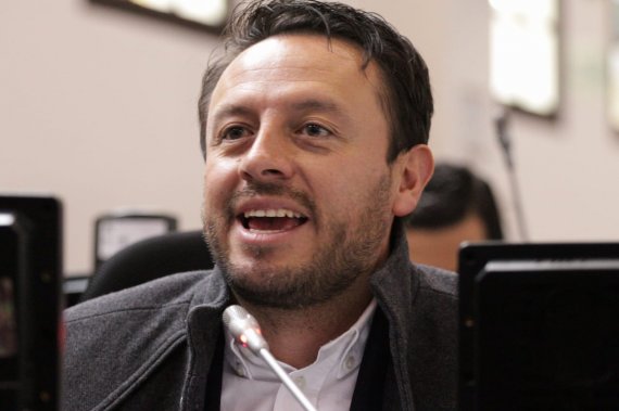 <p>Cerca de 20 mil millones de pesos se han invertido en Transmilenio para evitar los colados, pero aún no hay resultados visibles.</p>