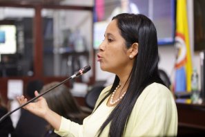 Concejal de Bogotá Xinia Navarro, doliente de un crédito educativo con el Icetex, invita nuevamente a marchar por la educación pública