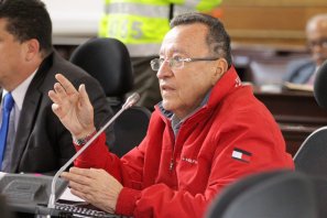 Casi insólito en TransMilenio. Casi insólito en TransMilenio.