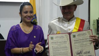 Condecorado en el Concejo de Bogotá “El Clarín del llanogrande” Condecorado en el Concejo de Bogotá “El Clarín del llanogrande”