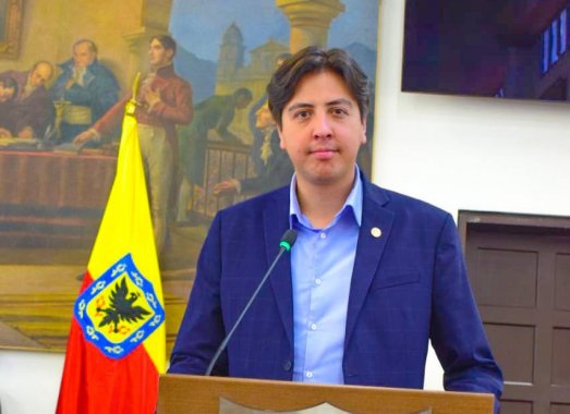 <p>Llamado al Secretario de Seguridad por amenazas a líderes y comerciantes en Bogotá</p>