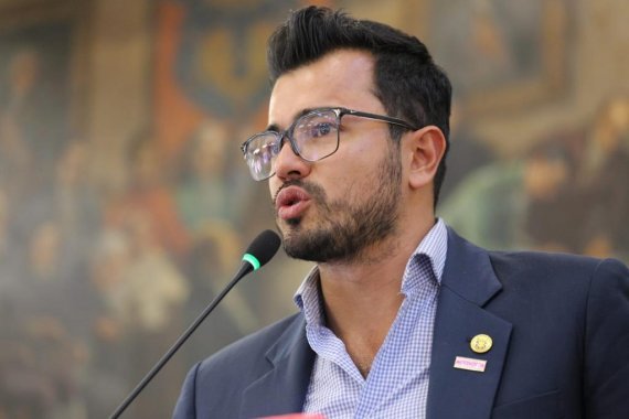 <p>Concejal de Bogotá solicita prórroga de suspensión a la Gerente de Subred Centro Oriente </p>