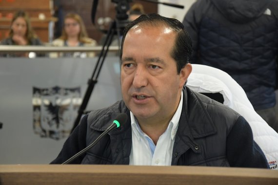 <p>“Es falso que la alcaldesa Claudia López haya radicado un paquete de rescate social por 1.8 billones de pesos al Concejo”</p>