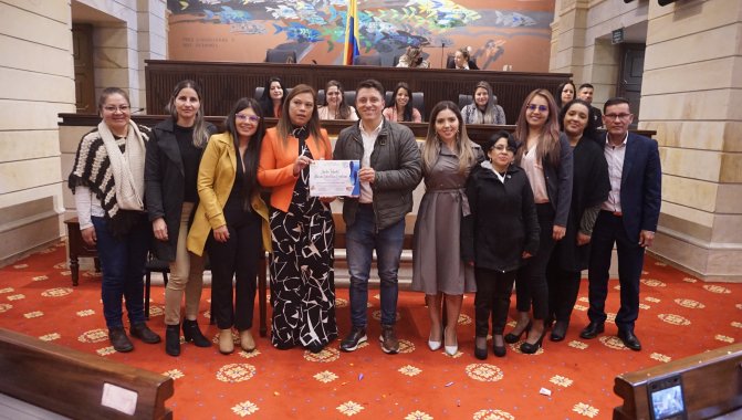 <p>Concejal Julián Espinosa y la Secretaría de Integración Social, logran desenredar el Registro de Educación Inicial (REI) de los jardines infantiles bogotanos</p>