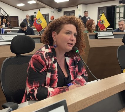 <p>Concejala Donka Atanassova exige garantías para las mujeres que salieron de la Secretaría de Educación</p>