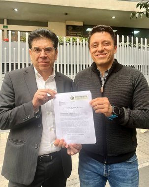 <p>Concejales de Bogotá recusan al superintendente de salud por conﬂicto de Intereses</p>