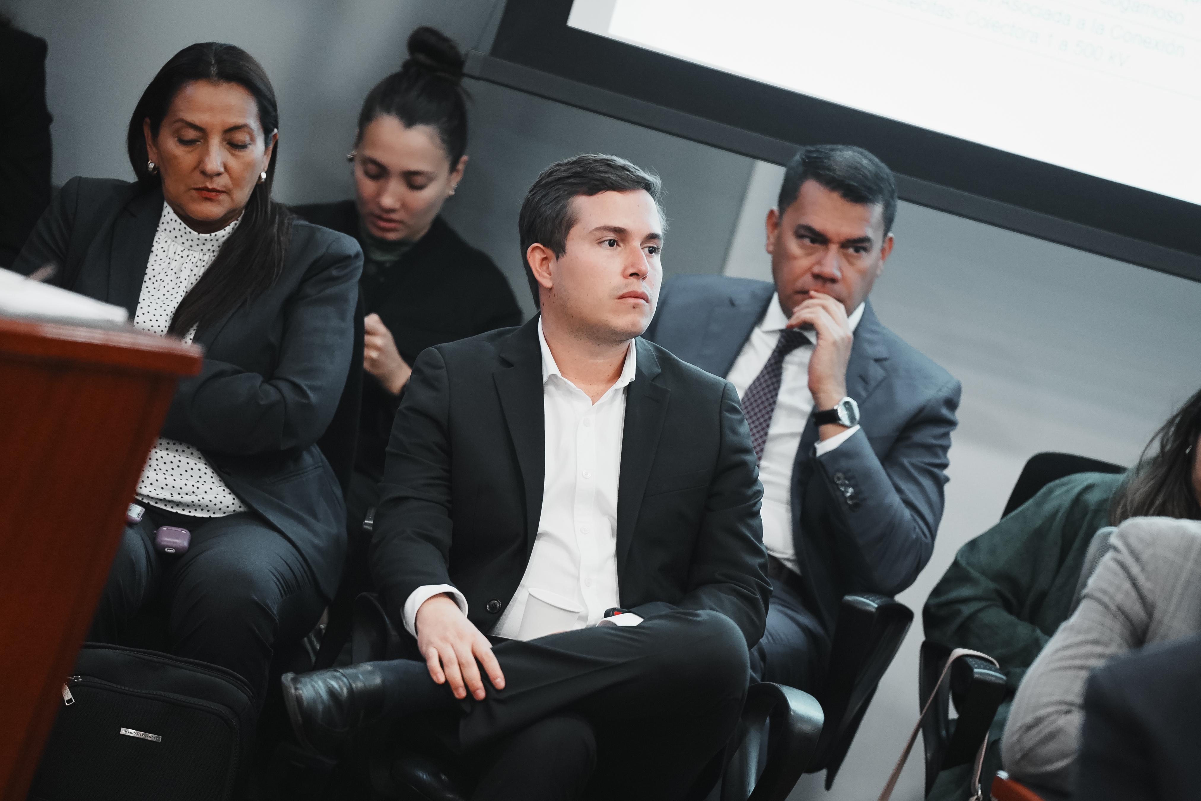 En esta fotografía el concejal Jesús en su asistencia al evento 