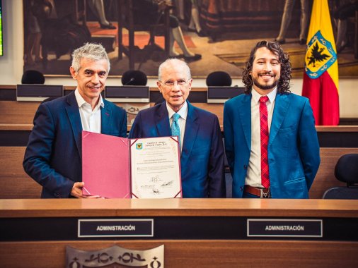 <p>Concejo de Bogotá entregó reconocimiento al Centro de Emprendimiento de la Universidad del Rosario</p>