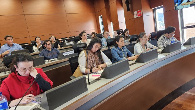 <p>Mesa de Trabajo en el Concejo de Bogotá sobre los Avances en la Política Pública para el Envejecimiento y la Vejez</p>