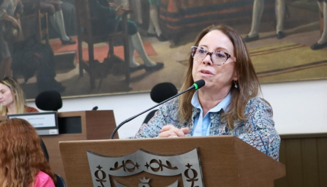 <p>Ana Teresa Bernal llama a proteger el ambiente de Bogotá y defiende el trabajo de la ministra Susana Muhamad</p>