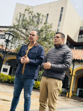 <p>Desde el concejo de Bogotá solicitan asignación de Fiscal Especial contra el vil asesinato de la Familia Lora Rincón en Aguachica Cesar</p>