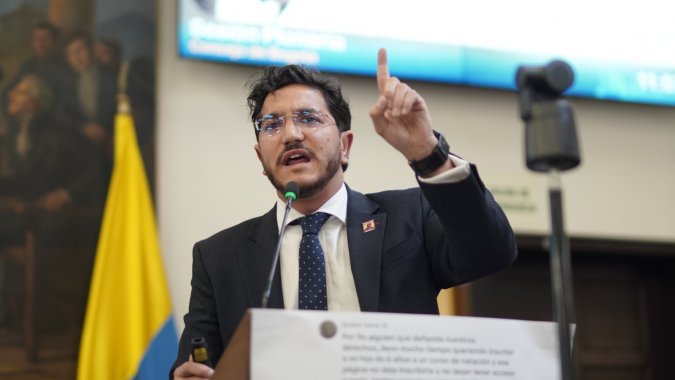 <p>Concejal Quintero advierte que el Instituto Distrital de Recreación y Deporte (IDRD) le ha fallado a Bogotá sobre el uso de los Centros Felicidad</p>