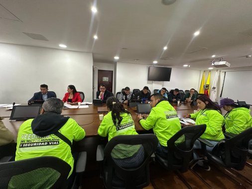 <p>Concejal Julián Forero reanuda mesas de trabajo con la Secretaría de Movilidad en la Personería de Bogotá</p>